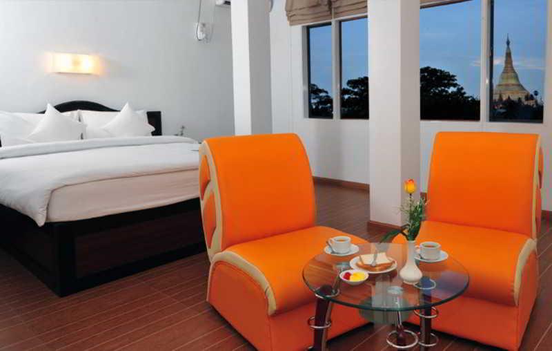 Clover Hotel Yangon Exterior photo